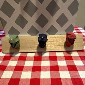 Target Dinosaur Wall Mounted Wood Coat Rack Panel 3 Animal Head Hooks 0970443362
